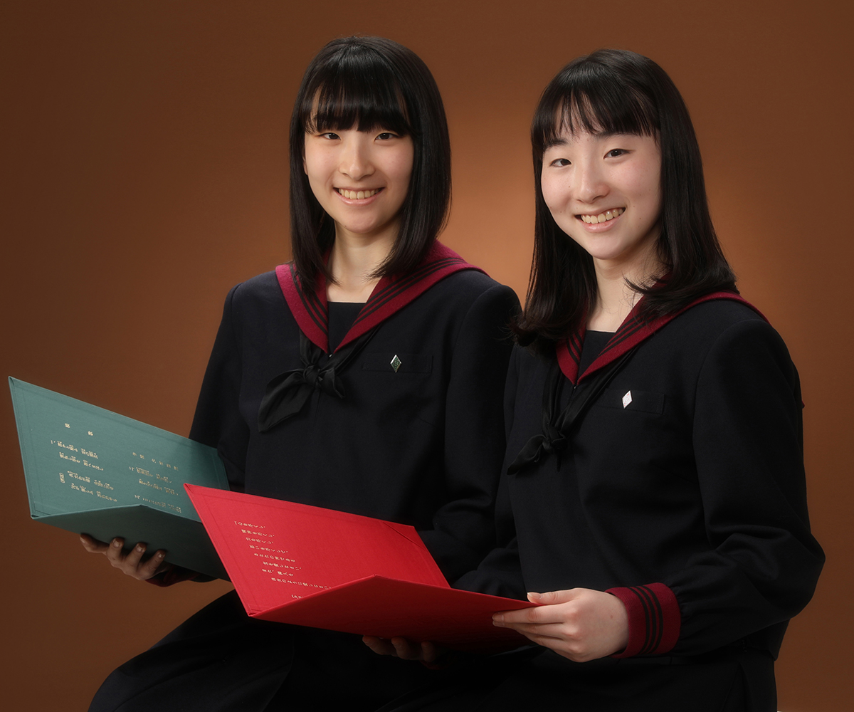 卒業式記念写真撮影例(女の子制服)横浜そごう写真館
