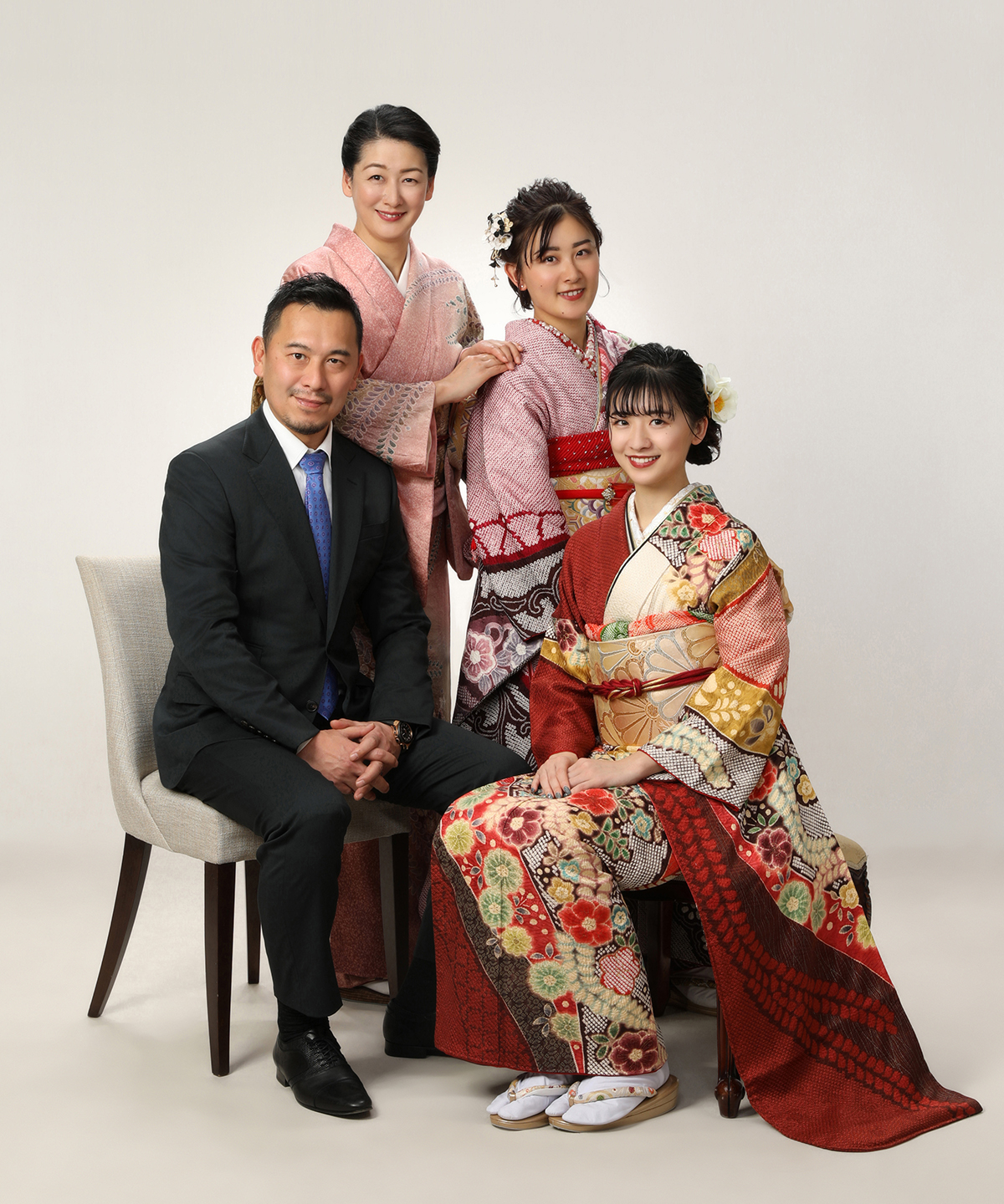 成人式記念写真撮影例 女性振袖 家族 横浜そごう写真館 横浜そごう写真館